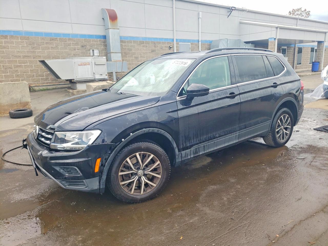 2019 VOLKSWAGEN TIGUAN — Front 3/4
