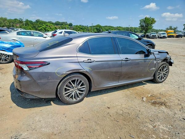 2023 TOYOTA CAMRY XLE