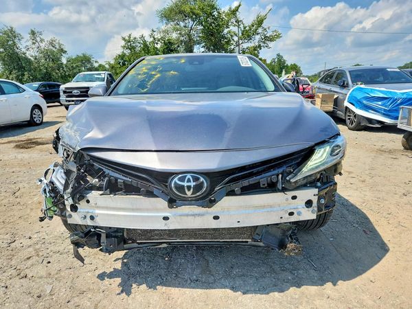2023 TOYOTA CAMRY XLE
