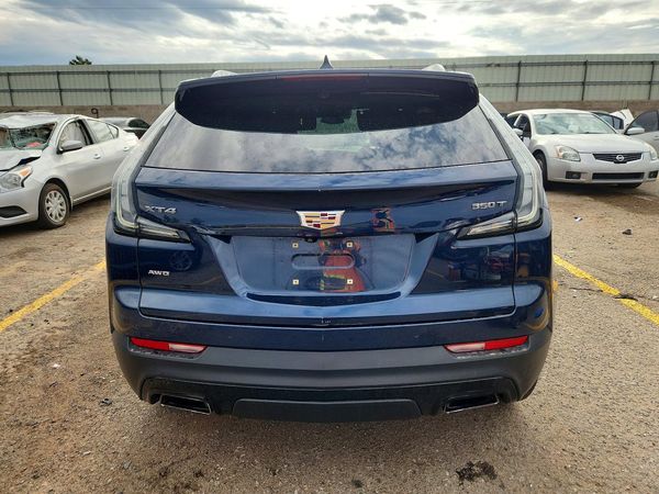 2020 CADILLAC XT4