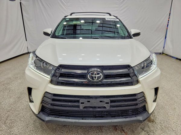2017 TOYOTA HIGHLANDER SE/XLE