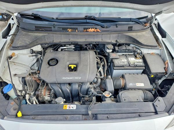 2019 HYUNDAI KONA SE