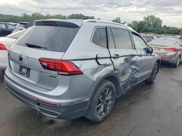 2022 VOLKSWAGEN TIGUAN 4Motion SE — PSRA