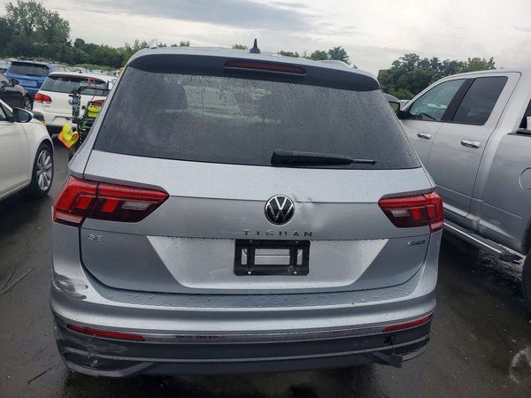 2022 VOLKSWAGEN TIGUAN 4Motion SE — DIRR