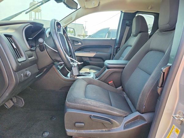 2017 CHEVROLET COLORADO LT — DENT