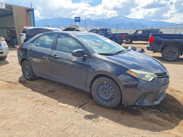 2015 TOYOTA COROLLA