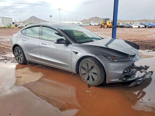 2025 TESLA MODEL 3 — Passenger 3/4