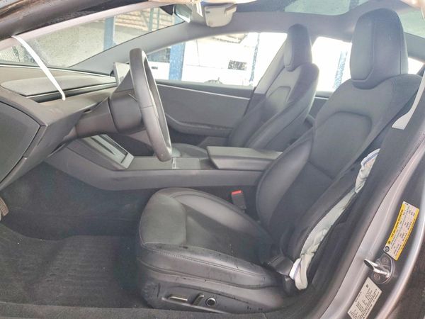 2025 TESLA MODEL 3 — DENT