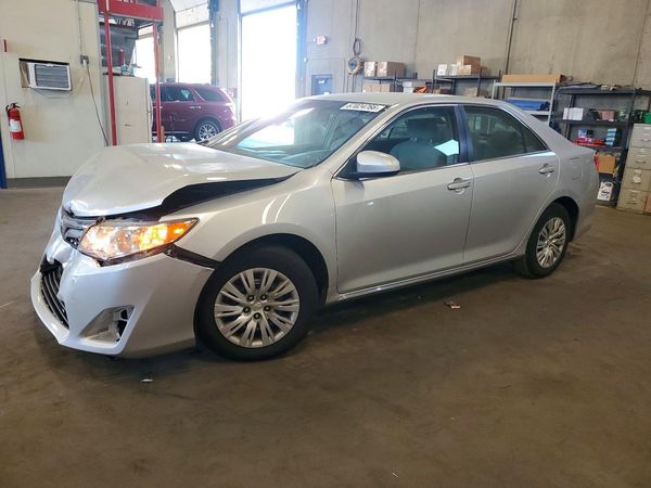 2013 TOYOTA CAMRY