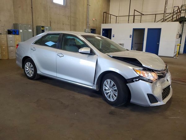 2013 TOYOTA CAMRY