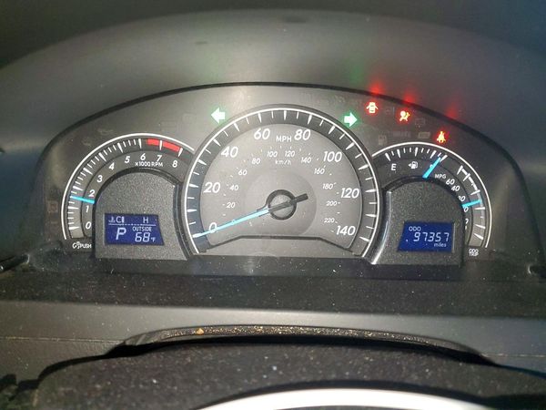 2013 TOYOTA CAMRY