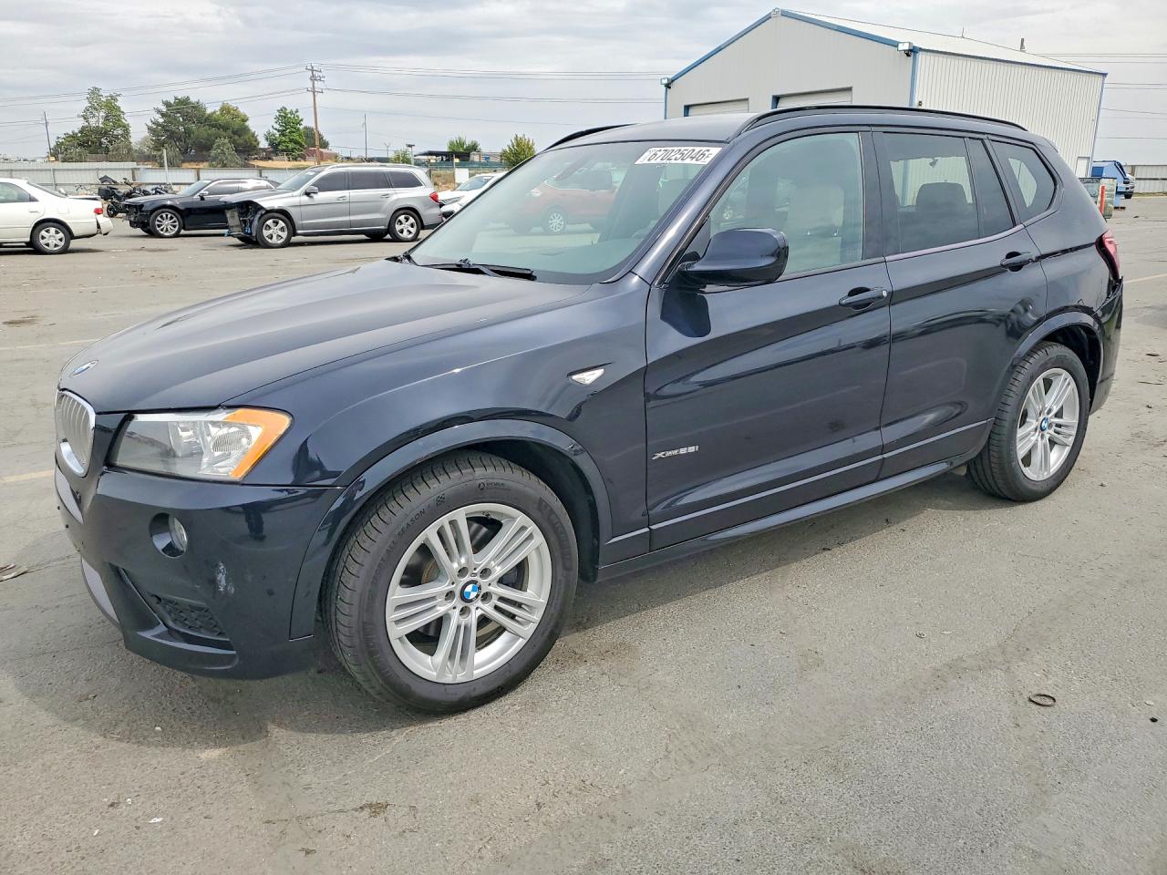 2012 BMW X3 xDrive28i — Front 3/4