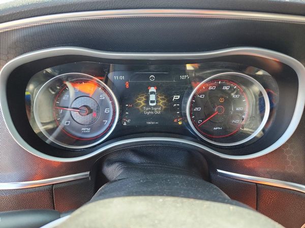2017 DODGE CHARGER SXT