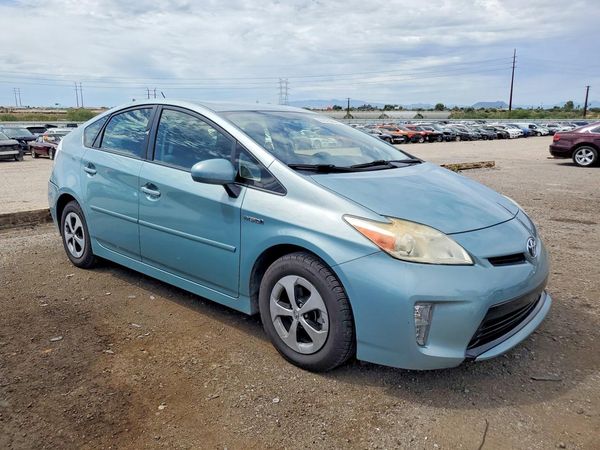 2013 TOYOTA PRIUS