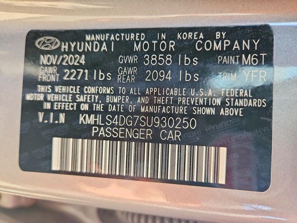 2025 HYUNDAI ELANTRA
