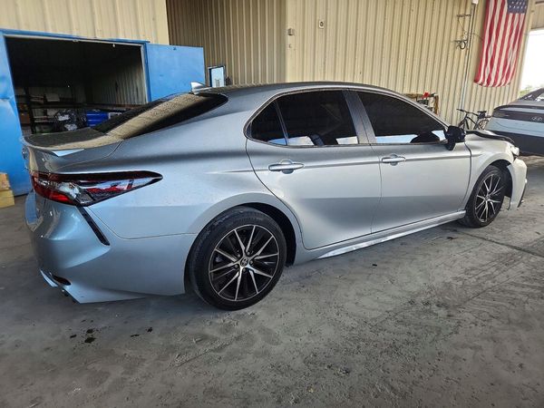 2021 TOYOTA CAMRY
