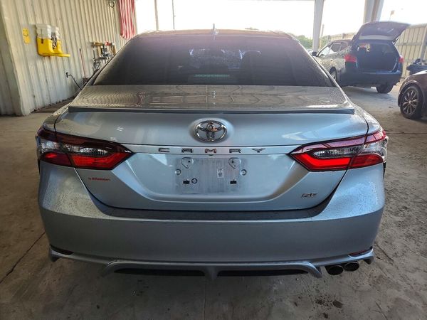 2021 TOYOTA CAMRY