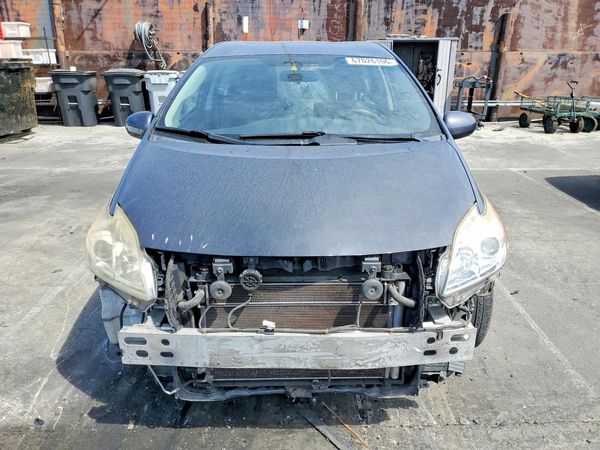 2015 TOYOTA PRIUS