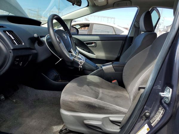 2015 TOYOTA PRIUS