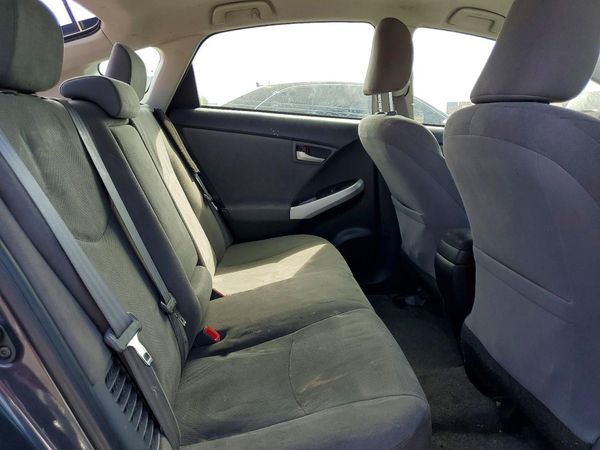 2015 TOYOTA PRIUS