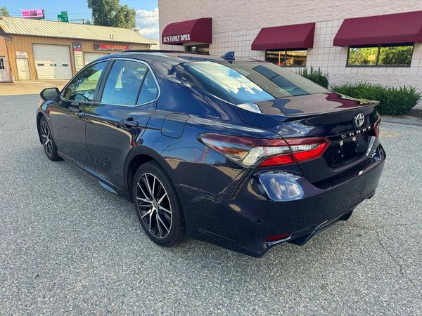 2022 TOYOTA CAMRY SE
