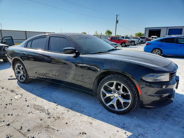 2015 DODGE CHARGER SXT