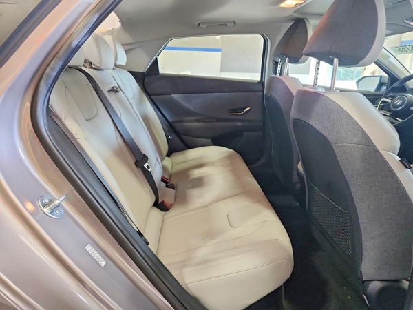 2023 HYUNDAI ELANTRA
