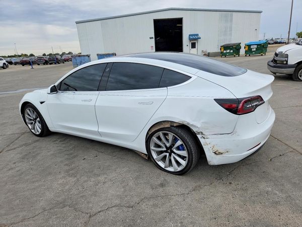 2018 TESLA MODEL 3
