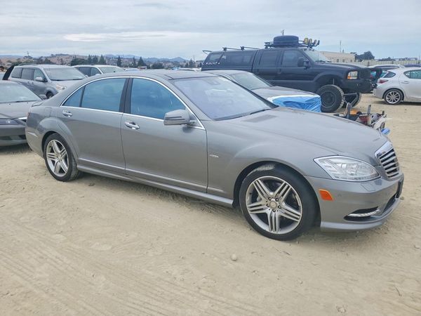 2012 MERCEDES-BENZ S S550