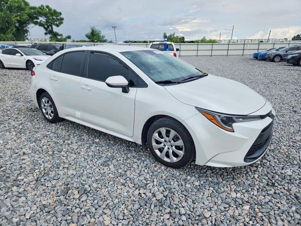 2024 TOYOTA COROLLA