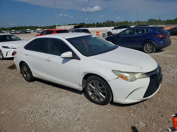 2016 TOYOTA CAMRY