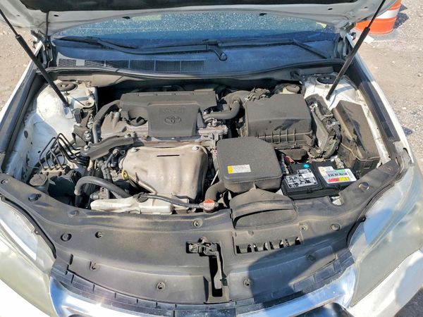 2016 TOYOTA CAMRY