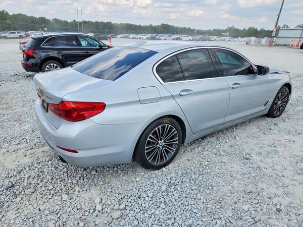2018 BMW 530