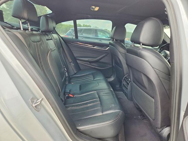 2018 BMW 530