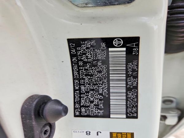 2012 TOYOTA PRIUS