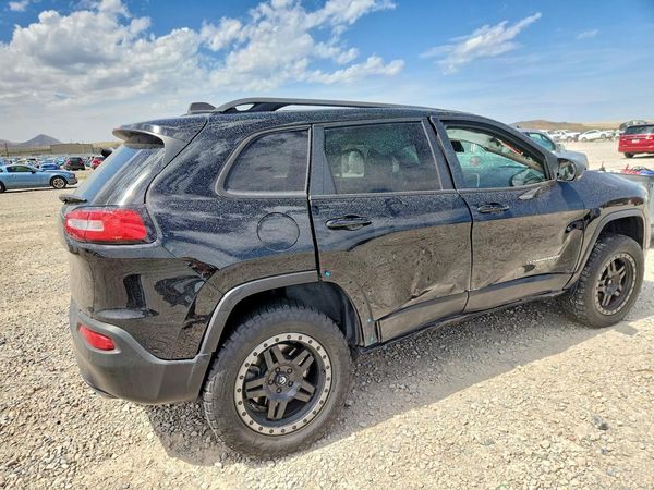 2018 JEEP CHEROKEE