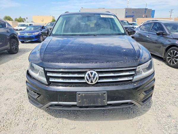 2018 VOLKSWAGEN TIGUAN SE, SEL