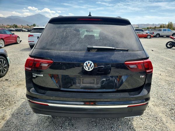 2018 VOLKSWAGEN TIGUAN SE, SEL