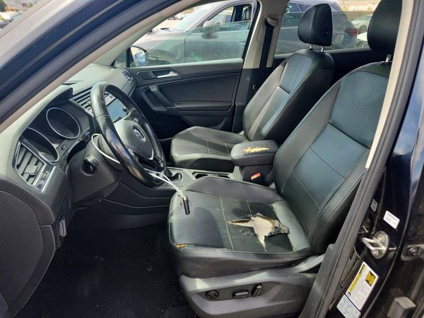 2018 VOLKSWAGEN TIGUAN SE, SEL