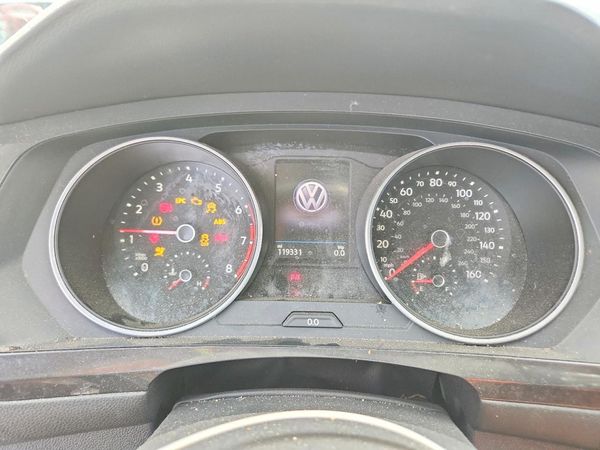 2018 VOLKSWAGEN TIGUAN SE, SEL