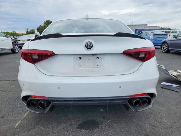 2018 ALFA ROMEO GIULIA QUADRIFOGLIO RWD
