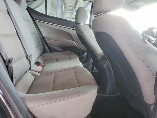 2017 HYUNDAI ELANTRA SE Base