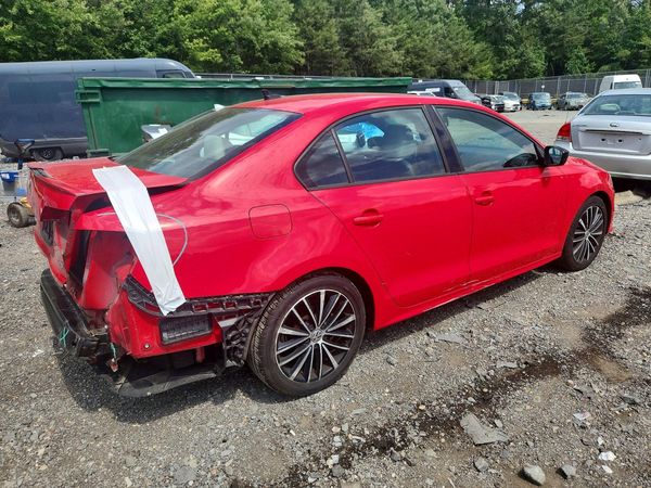 2017 VOLKSWAGEN JETTA Sport