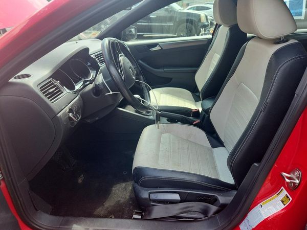 2017 VOLKSWAGEN JETTA Sport