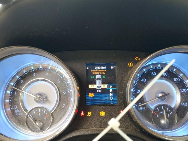 2014 CHRYSLER 300