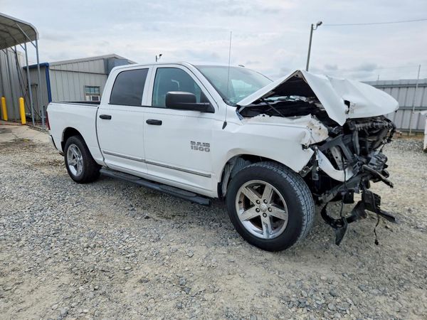 2018 RAM 1500 ST