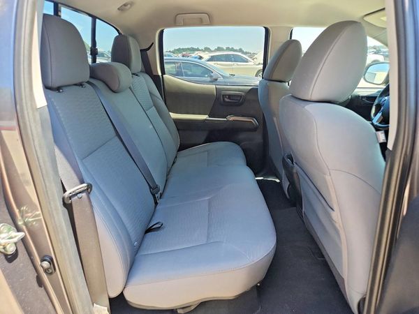 2017 TOYOTA TACOMA