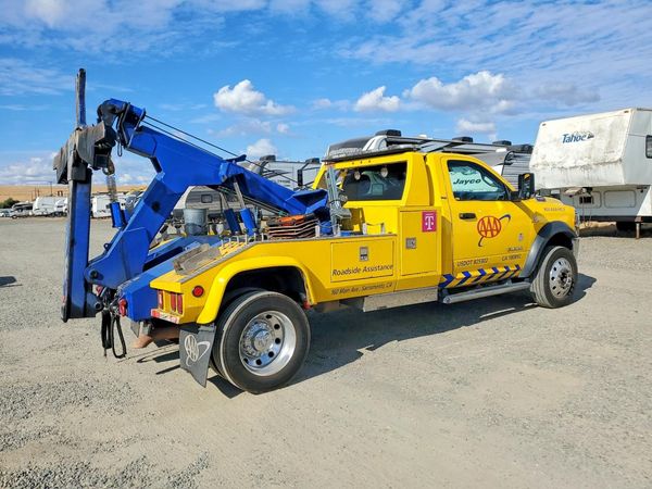 2019 RAM 5500 REG CAB CHASSIS
