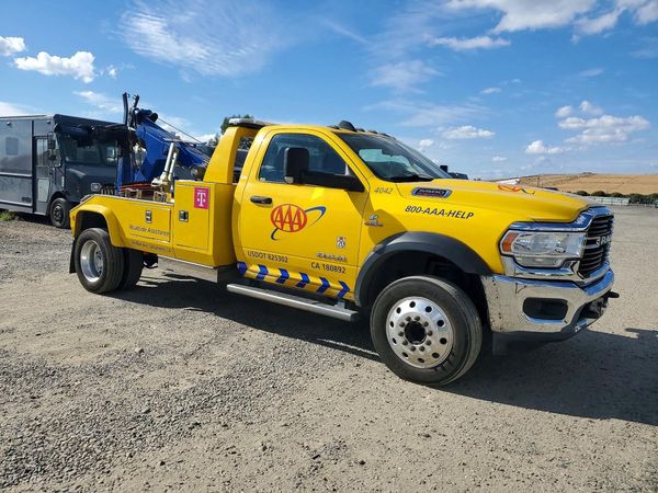 2019 RAM 5500 REG CAB CHASSIS