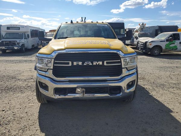 2019 RAM 5500 REG CAB CHASSIS
